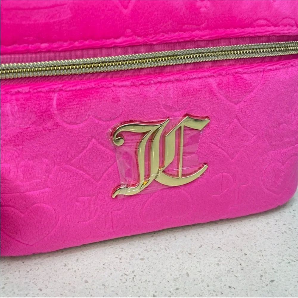 NEW Juicy Couture Hot Pink Velour Embossed Heart Crown Makeup Bag Train Case‎